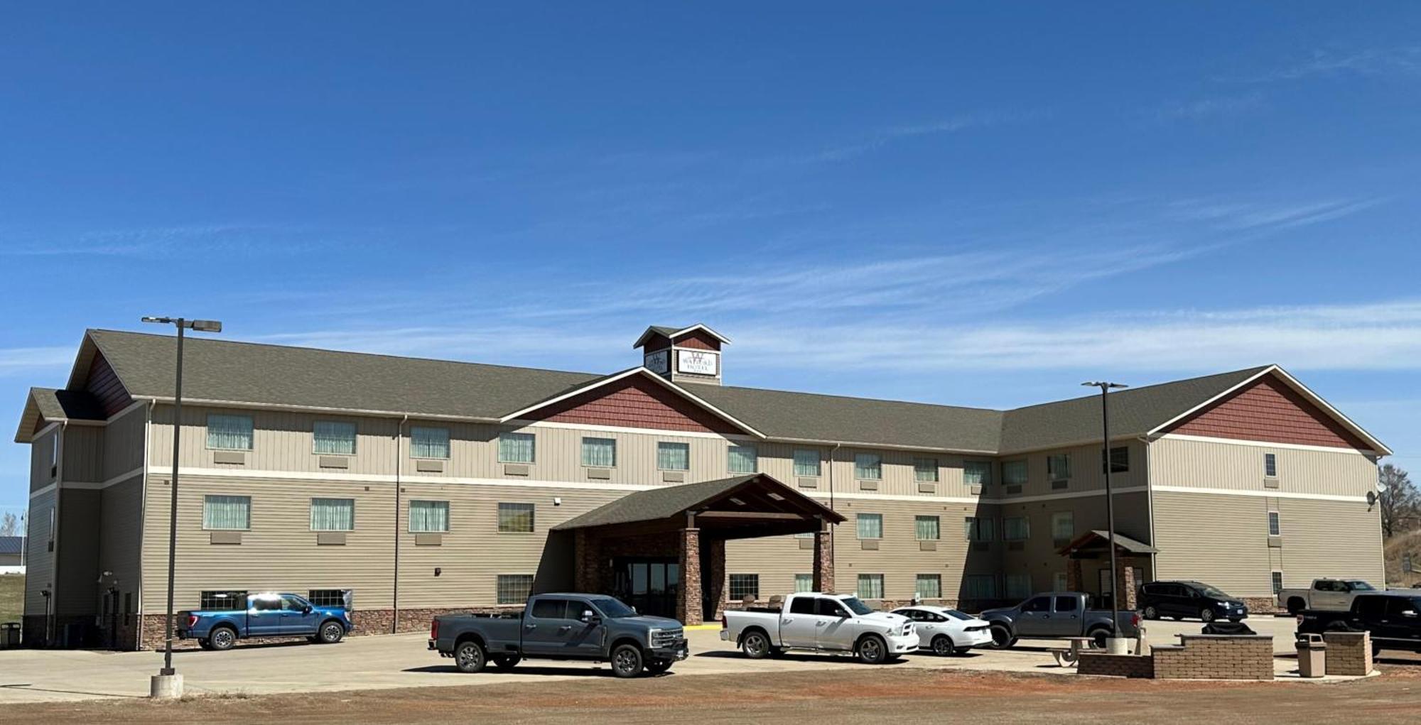 Hotel The Watford à Watford City Extérieur photo