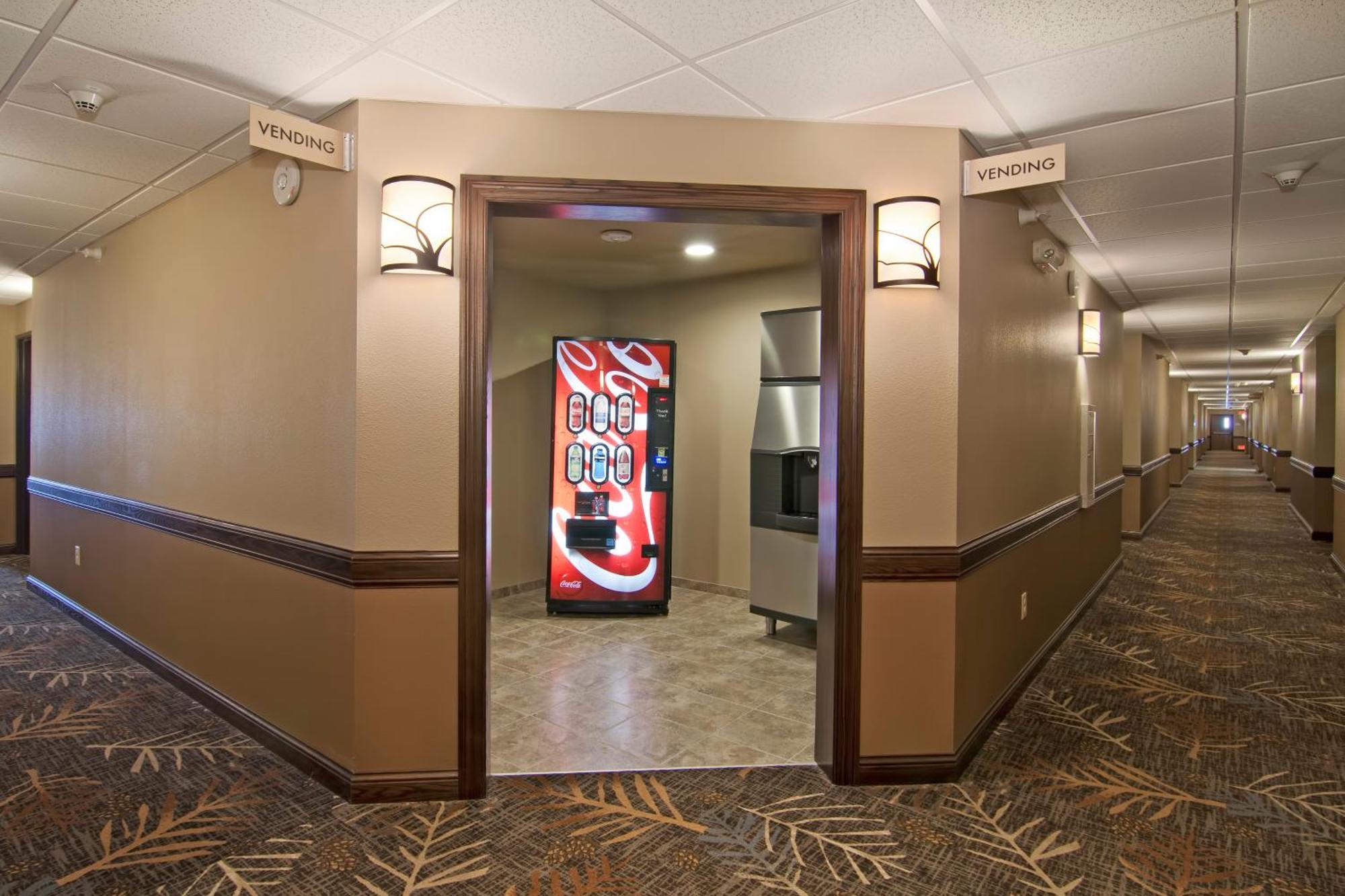 Hotel The Watford à Watford City Extérieur photo